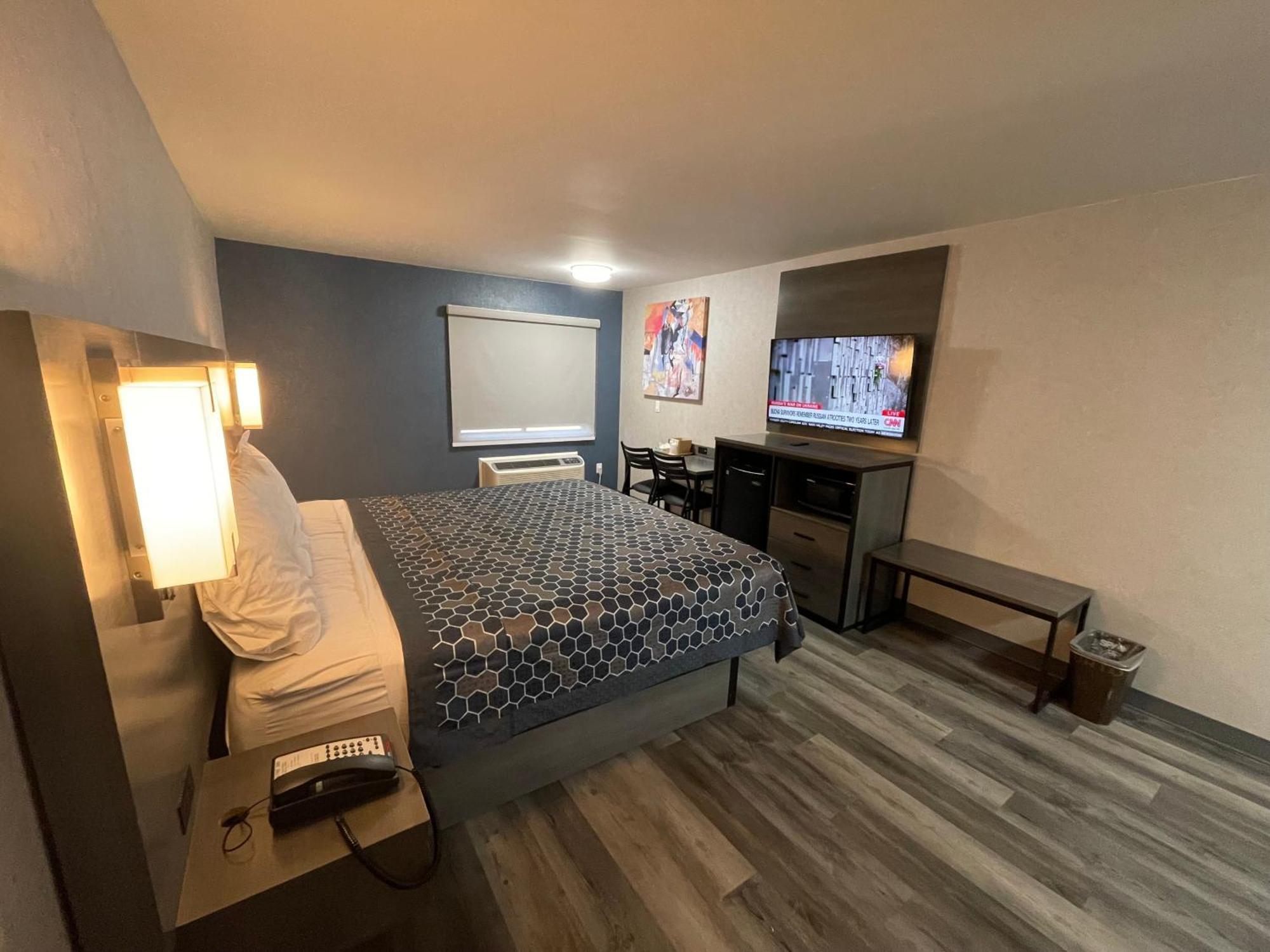 The Wayne Inn エクステリア 写真