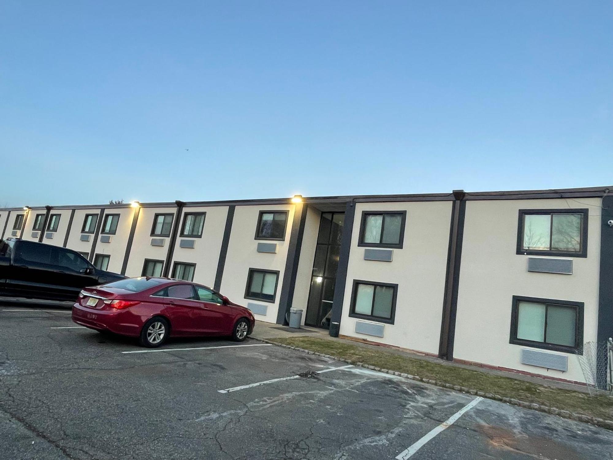 The Wayne Inn エクステリア 写真